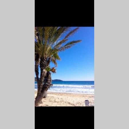 Au Petit Bonheur Vue Mer, Parking, 400M Plage Le Lavandou Εξωτερικό φωτογραφία